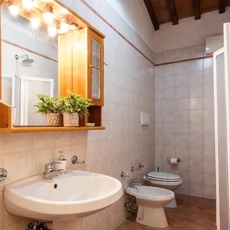 Boscone By Mmega Querce (Lucca)